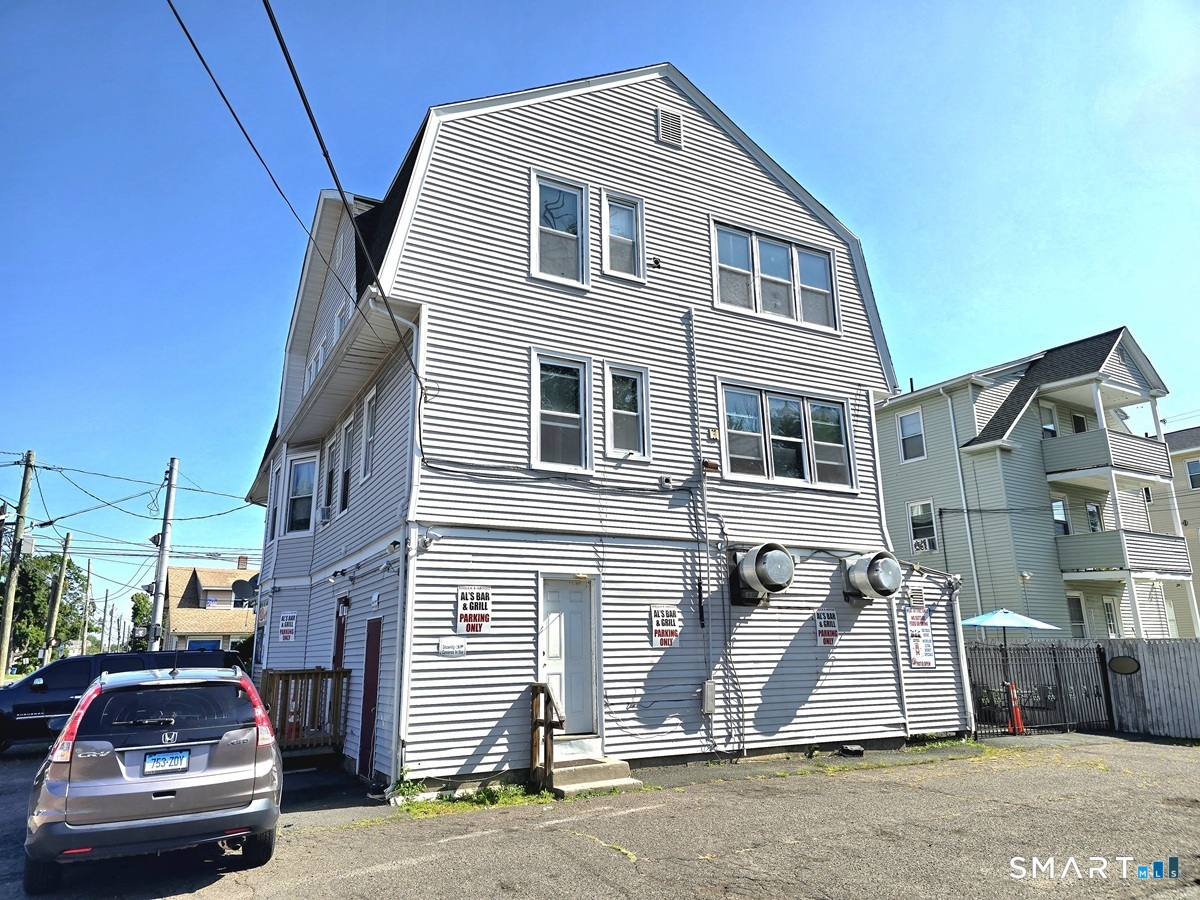 233 White Street Hartford CT 06114