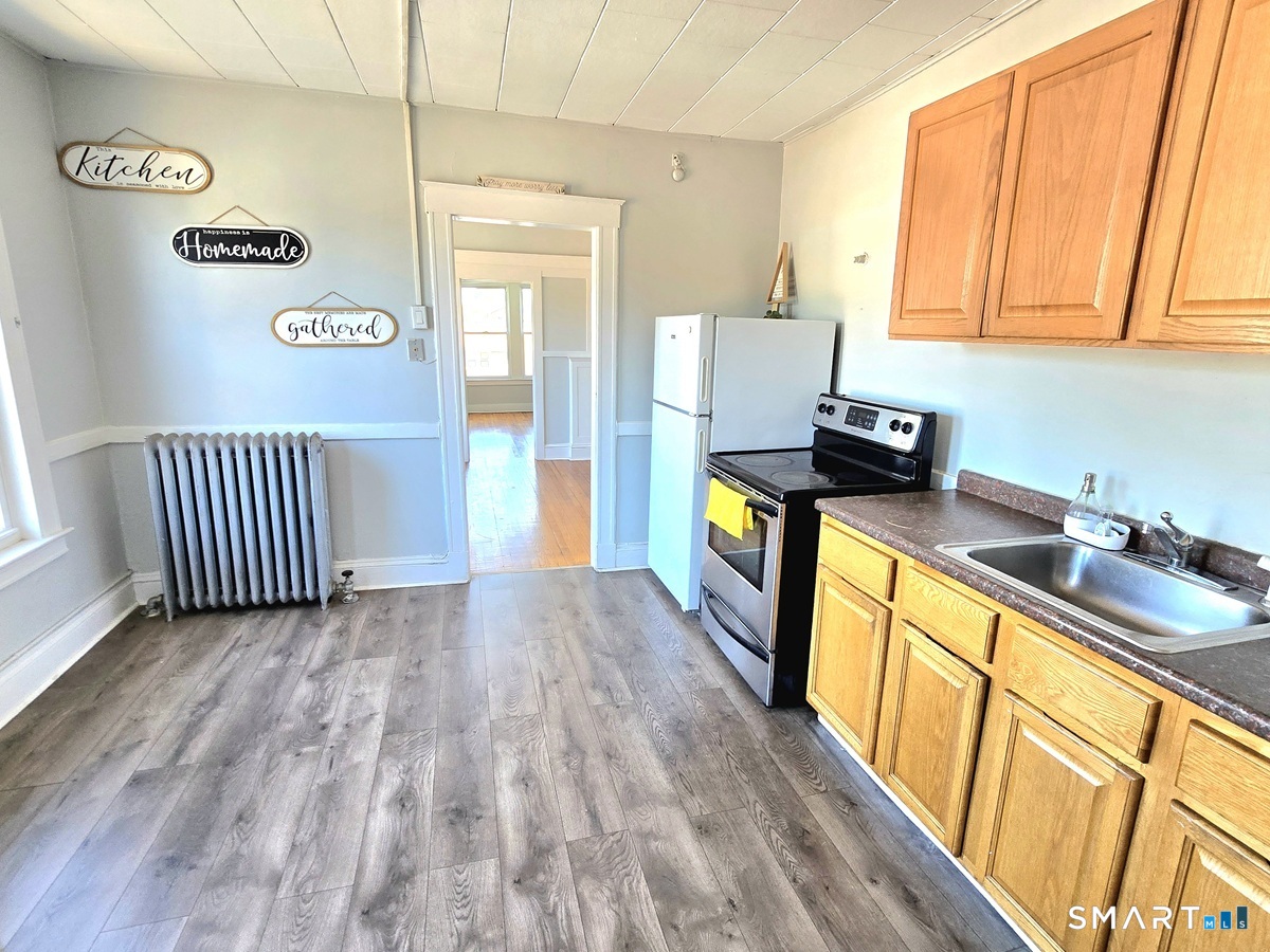 233 White Street Hartford CT 06114