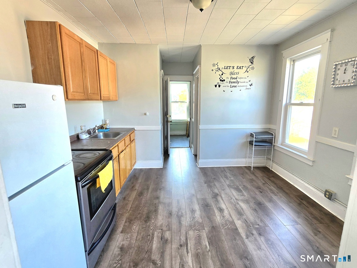 233 White Street Hartford CT 06114