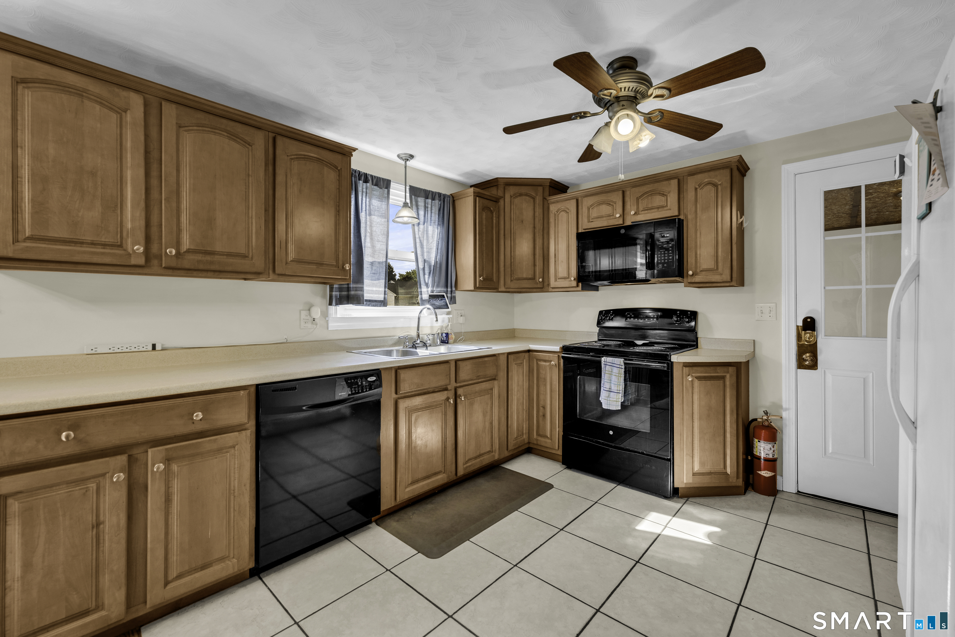 9 Sam Street Enfield CT 06082