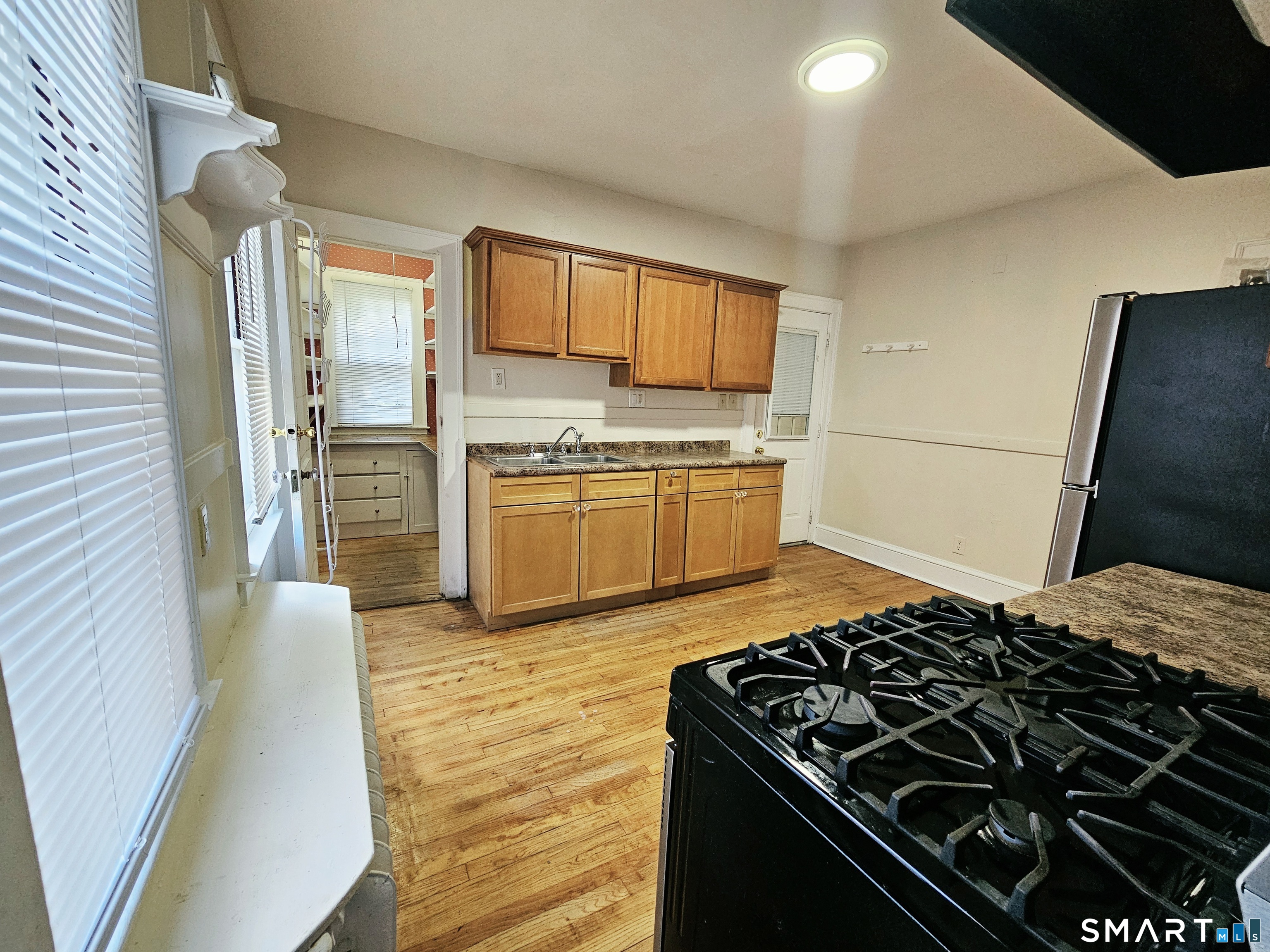 33 Woodmere Road West Hartford CT 06119