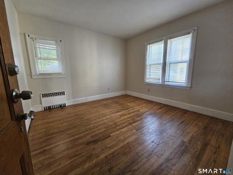 33 Woodmere Road West Hartford CT 06119