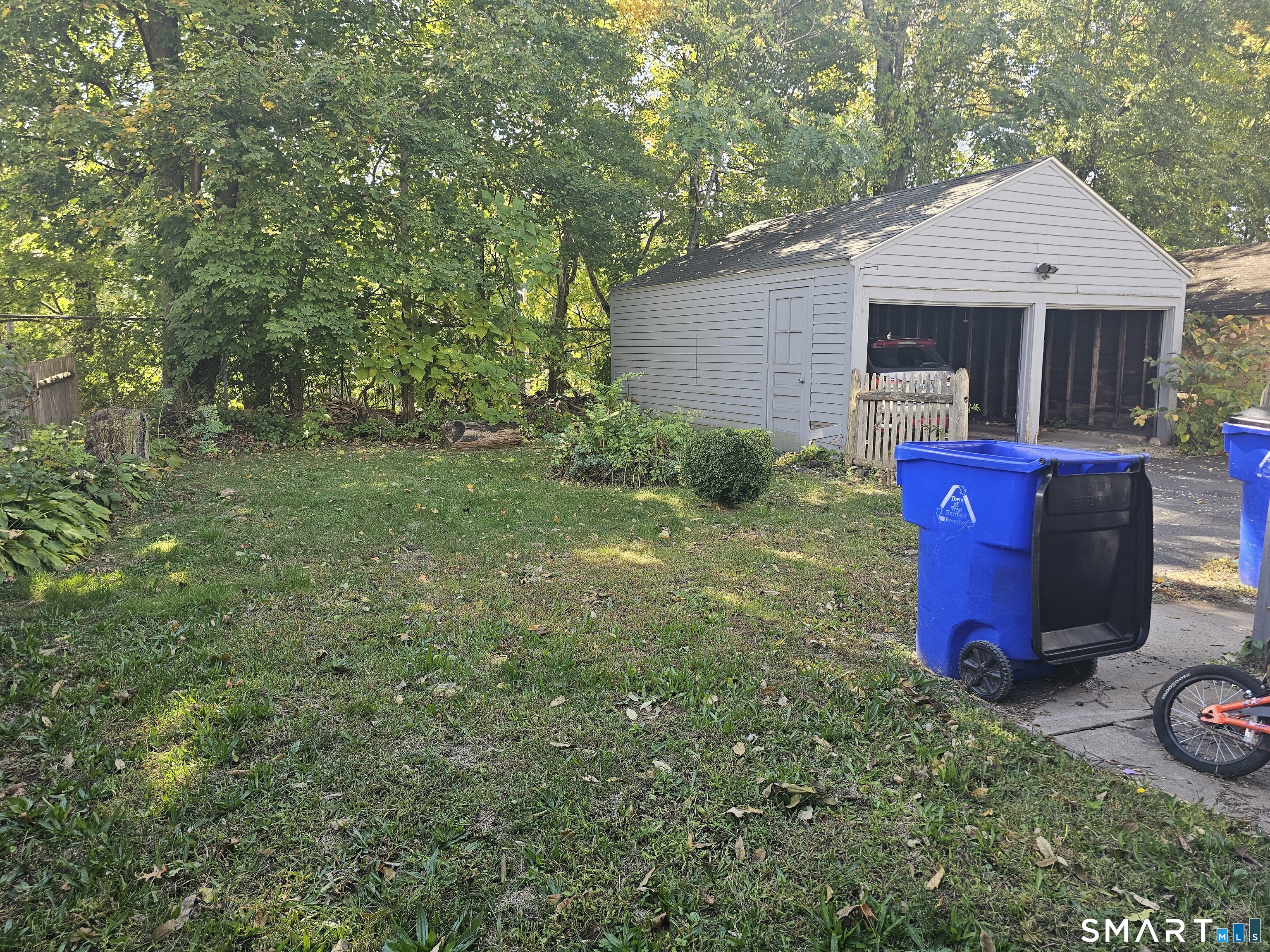 33 Woodmere Road West Hartford CT 06119