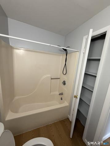 4 Warwick Street New Haven CT 06513