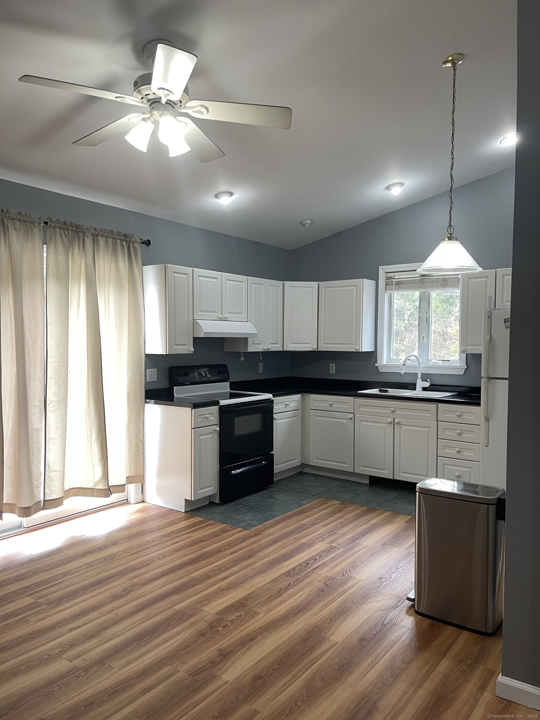 17 Heather Glen Lane Groton CT 06355