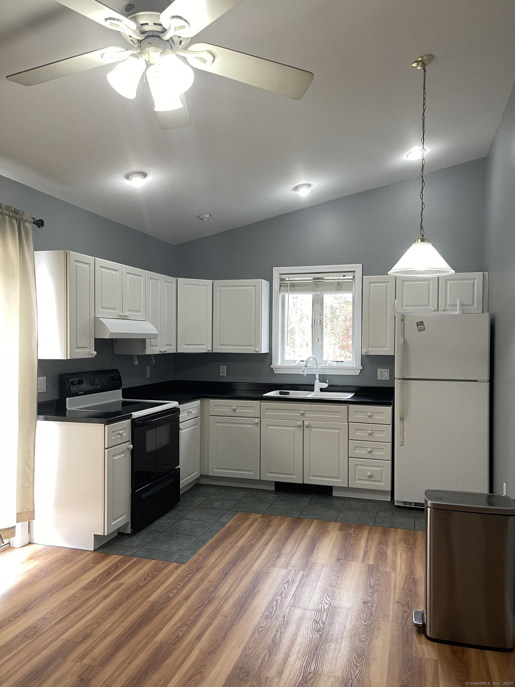 17 Heather Glen Lane Groton CT 06355