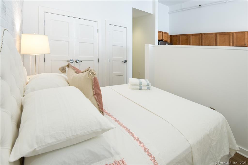 15 Dinah Road West Hartford CT 06107