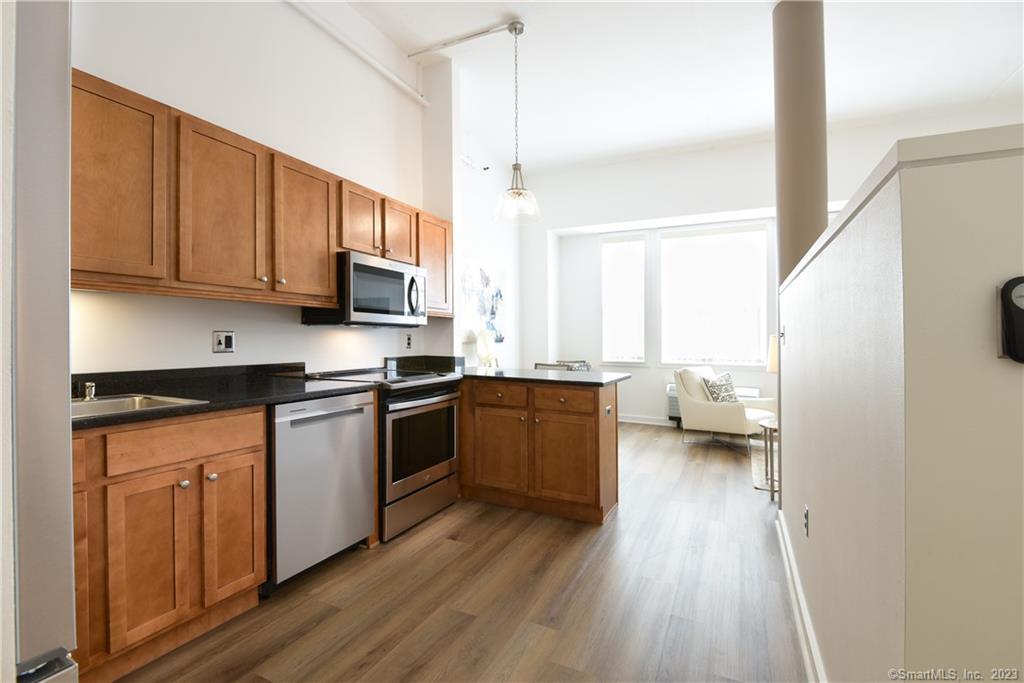 15 Dinah Road West Hartford CT 06107