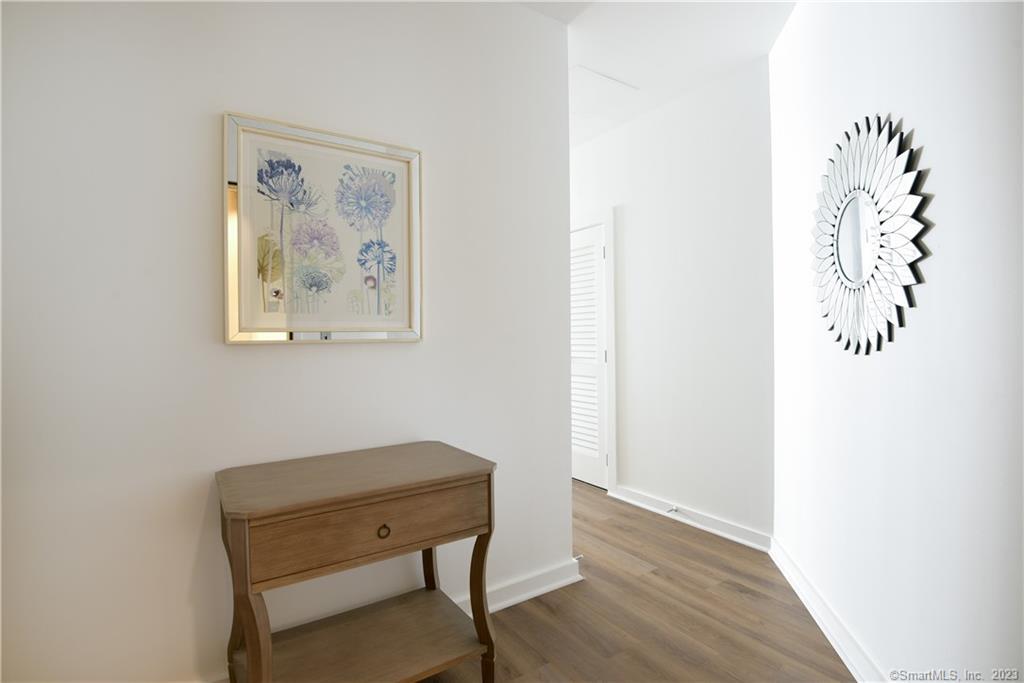 15 Dinah Road West Hartford CT 06107