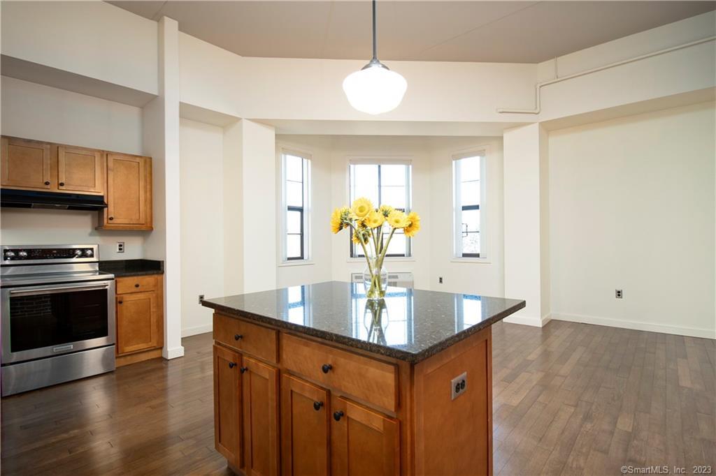 15 Dinah Road West Hartford CT 06107