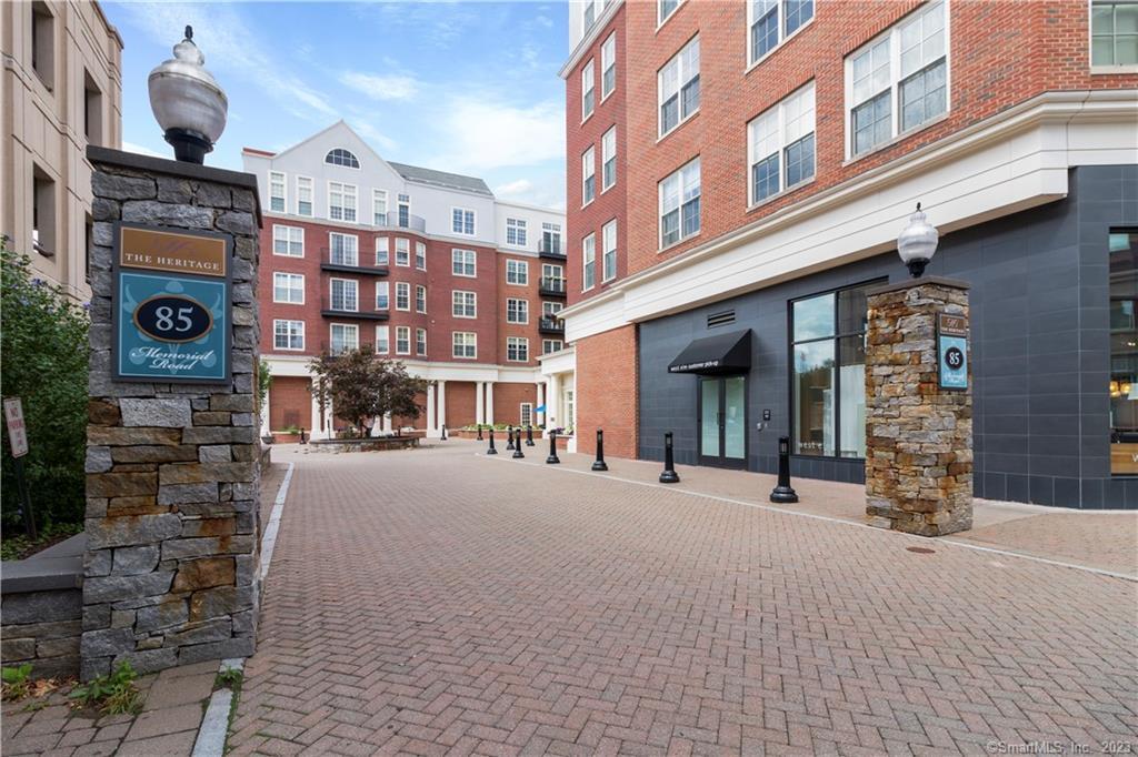 15 Dinah Road West Hartford CT 06107