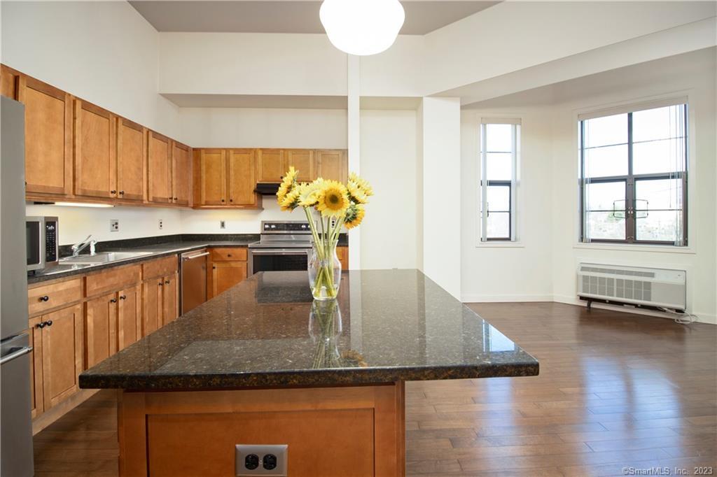 15 Dinah Road West Hartford CT 06107