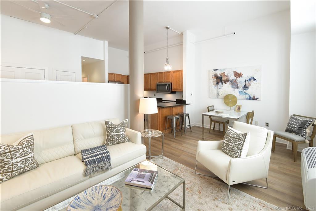 15 Dinah Road West Hartford CT 06107