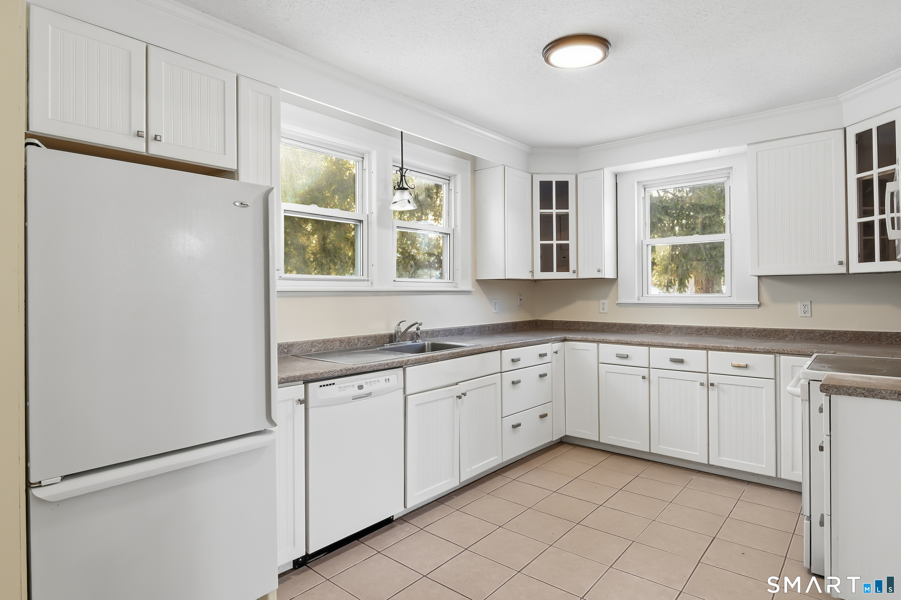 815 East Main Street Branford CT 06405
