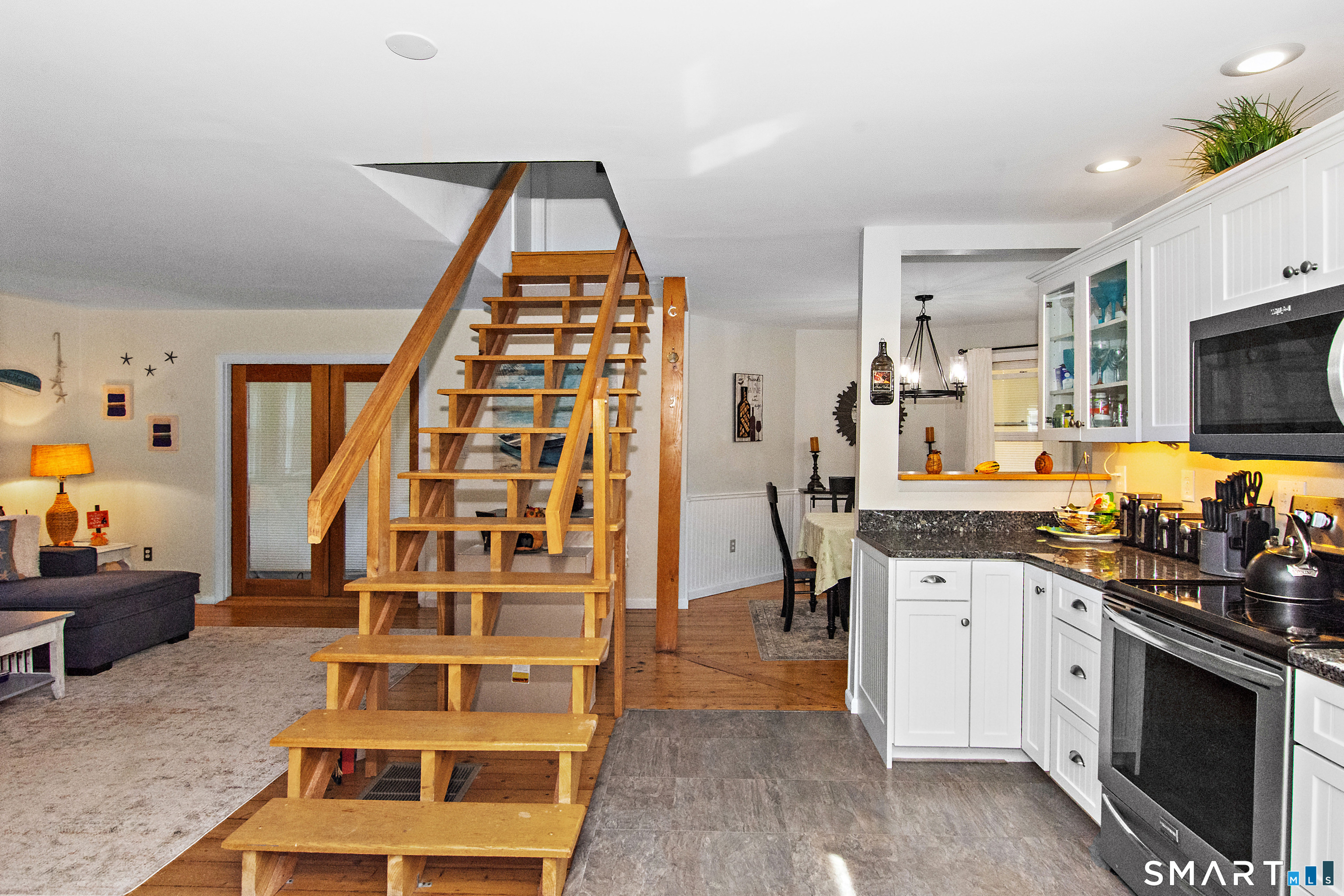 29 Prospect Avenue East Lyme CT 06357
