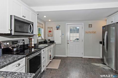 29 Prospect Avenue East Lyme CT 06357