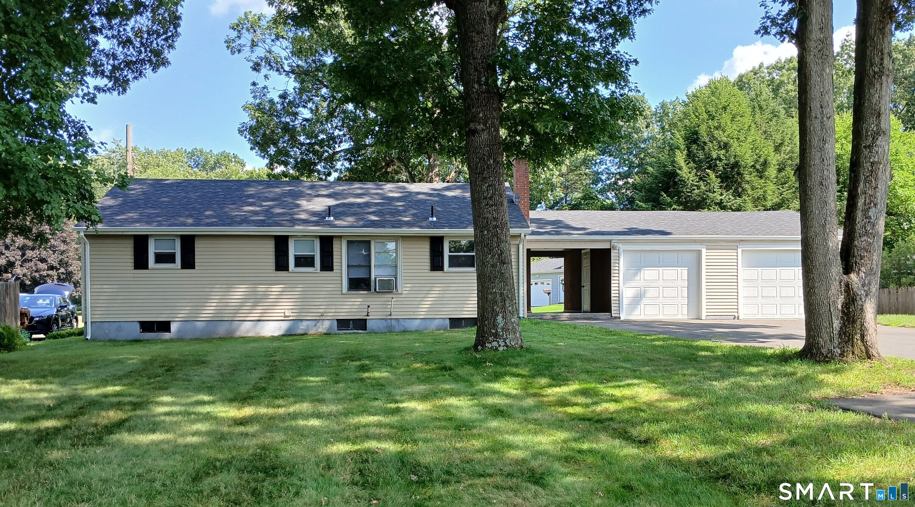 16 Arrow Street Enfield CT 06082