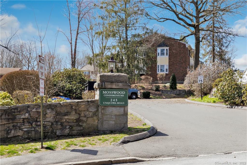 245 Unquowa Road Fairfield CT 06824