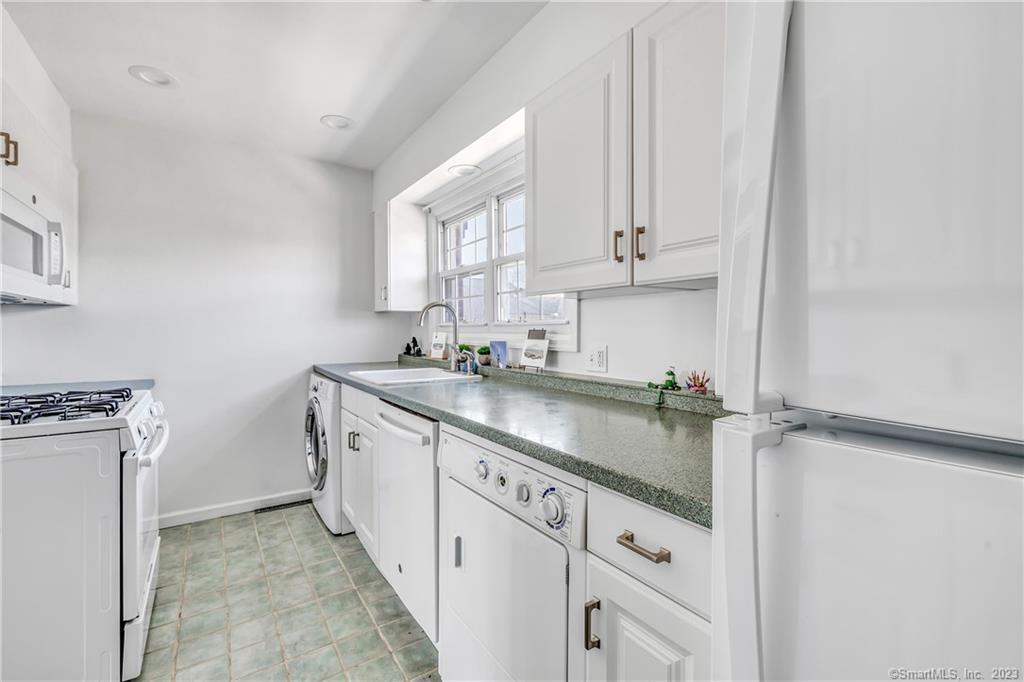 245 Unquowa Road Fairfield CT 06824