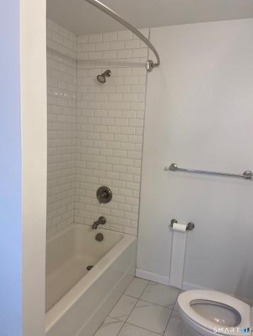 4 Mckendry Court Norwalk CT 06853