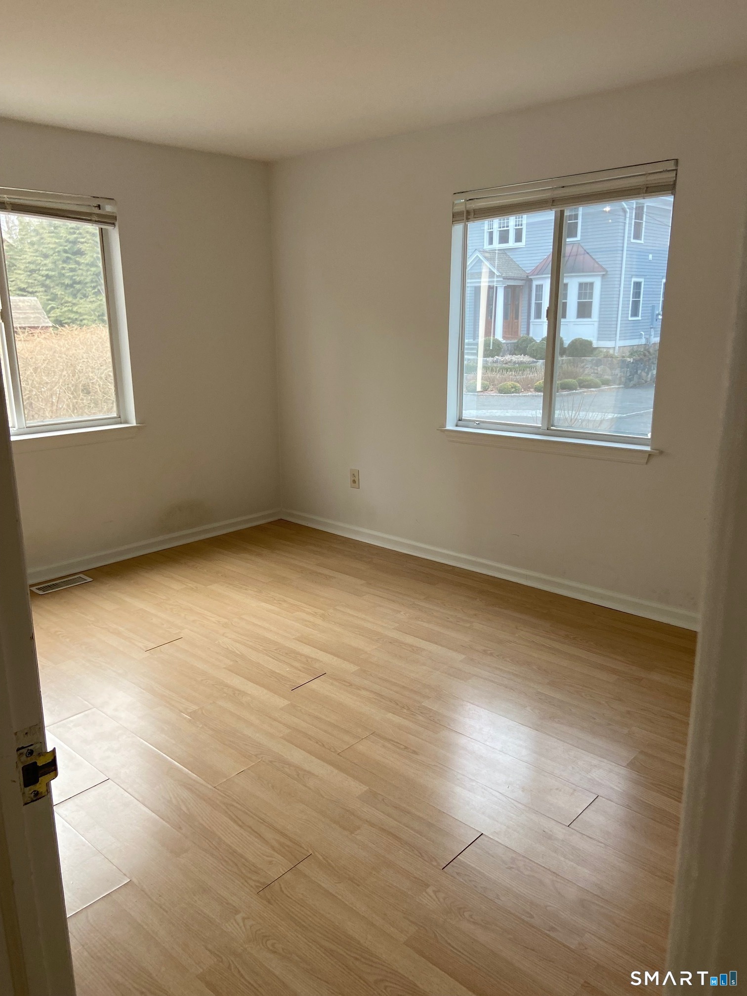 4 Mckendry Court Norwalk CT 06853