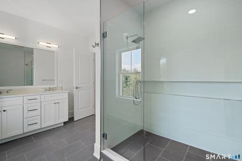 15,Unit #15 Damia Drive Danbury CT 06811