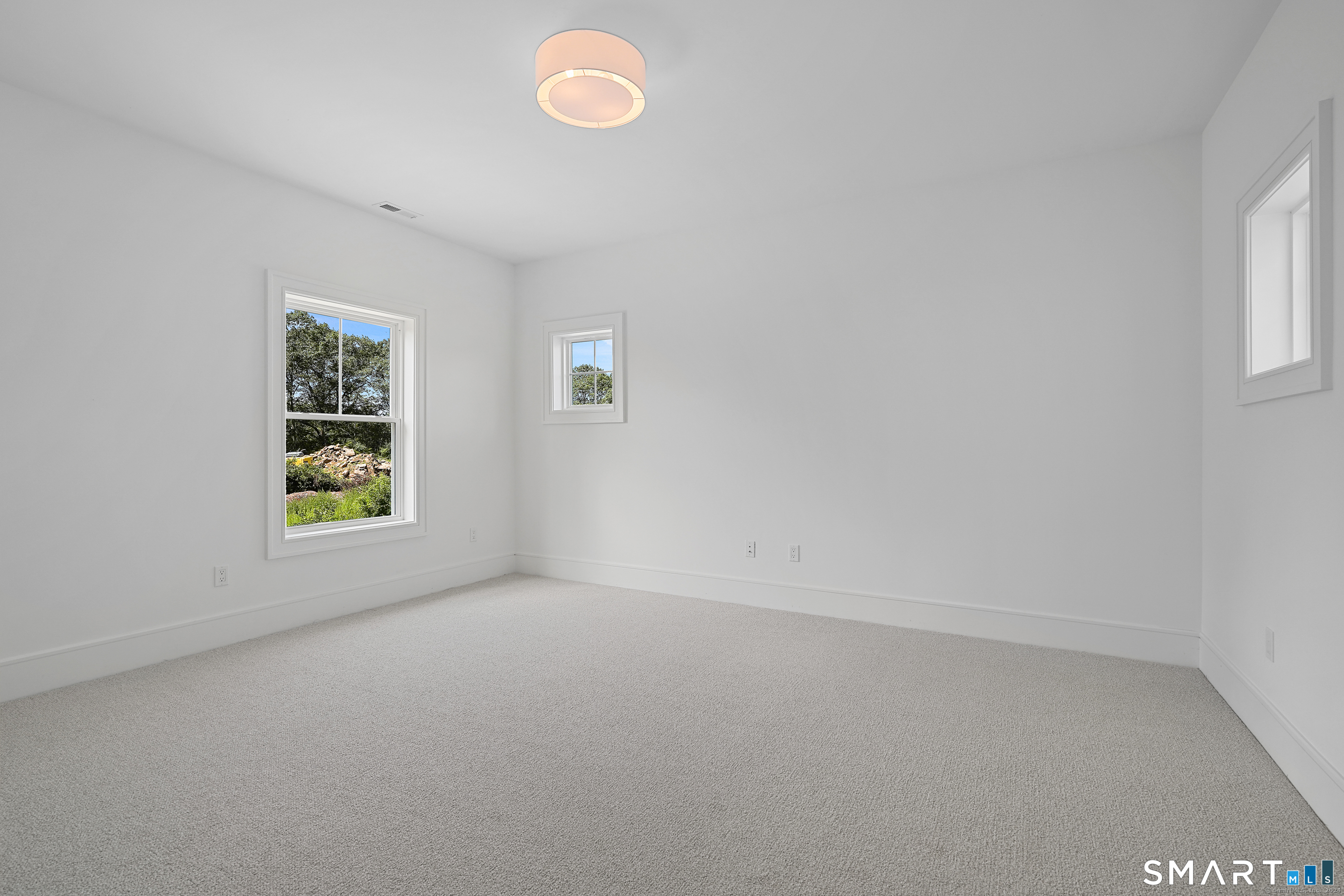 15,Unit #15 Damia Drive Danbury CT 06811