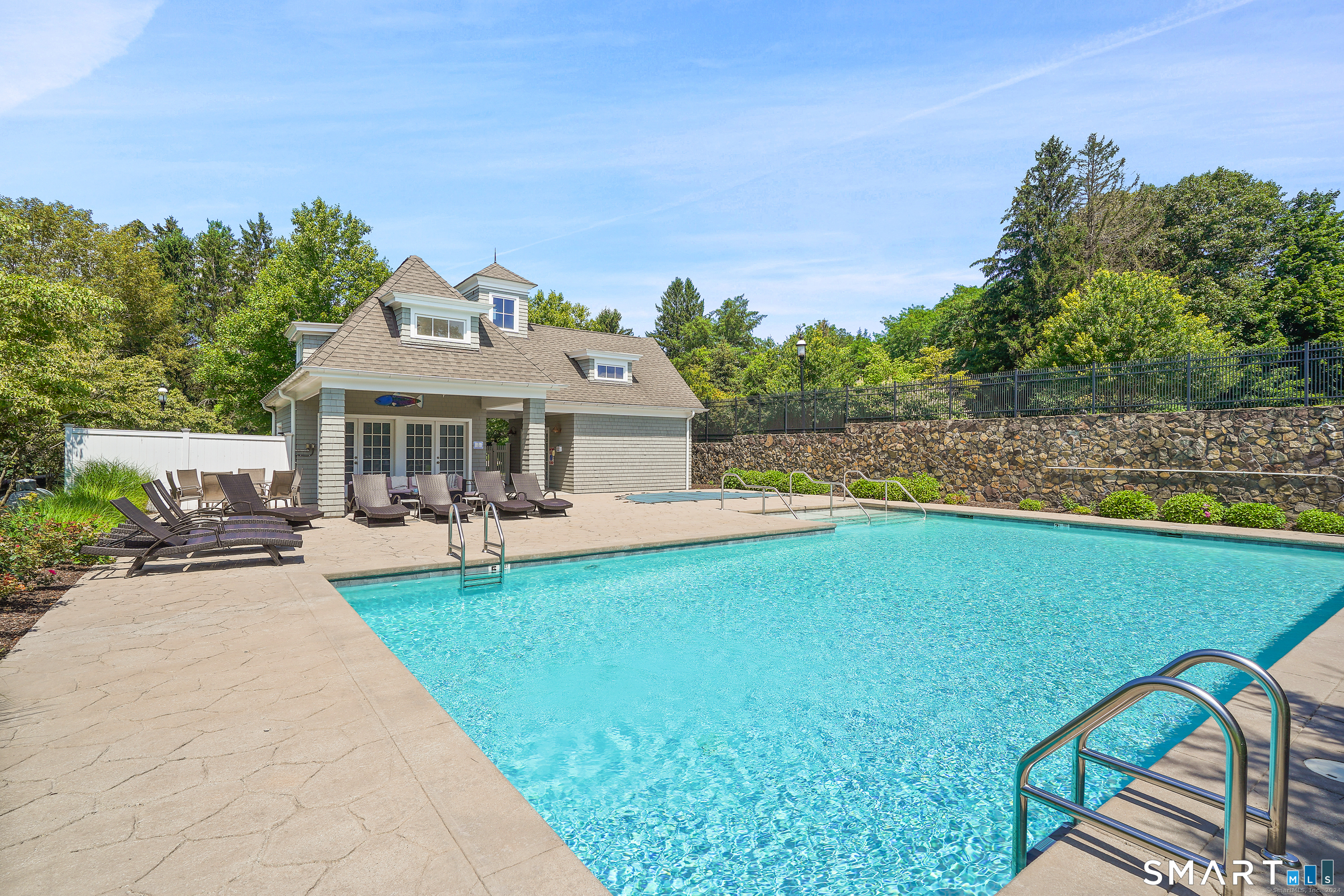 15,Unit #15 Damia Drive Danbury CT 06811