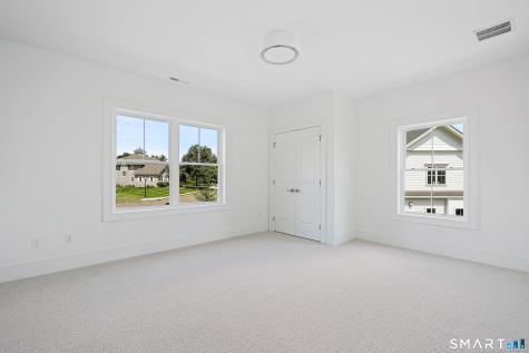 15,Unit #15 Damia Drive Danbury CT 06811