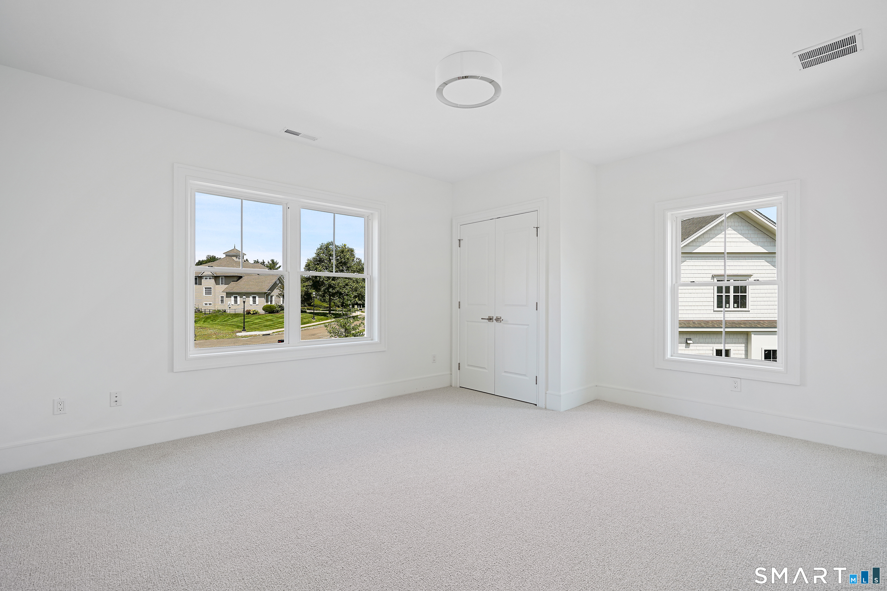 15,Unit #15 Damia Drive Danbury CT 06811