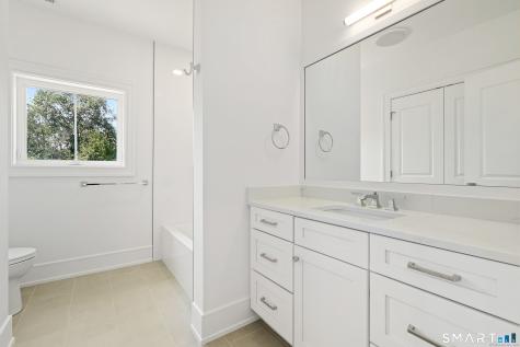 15,Unit #15 Damia Drive Danbury CT 06811