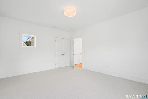 15,Unit #15 Damia Drive Danbury CT 06811