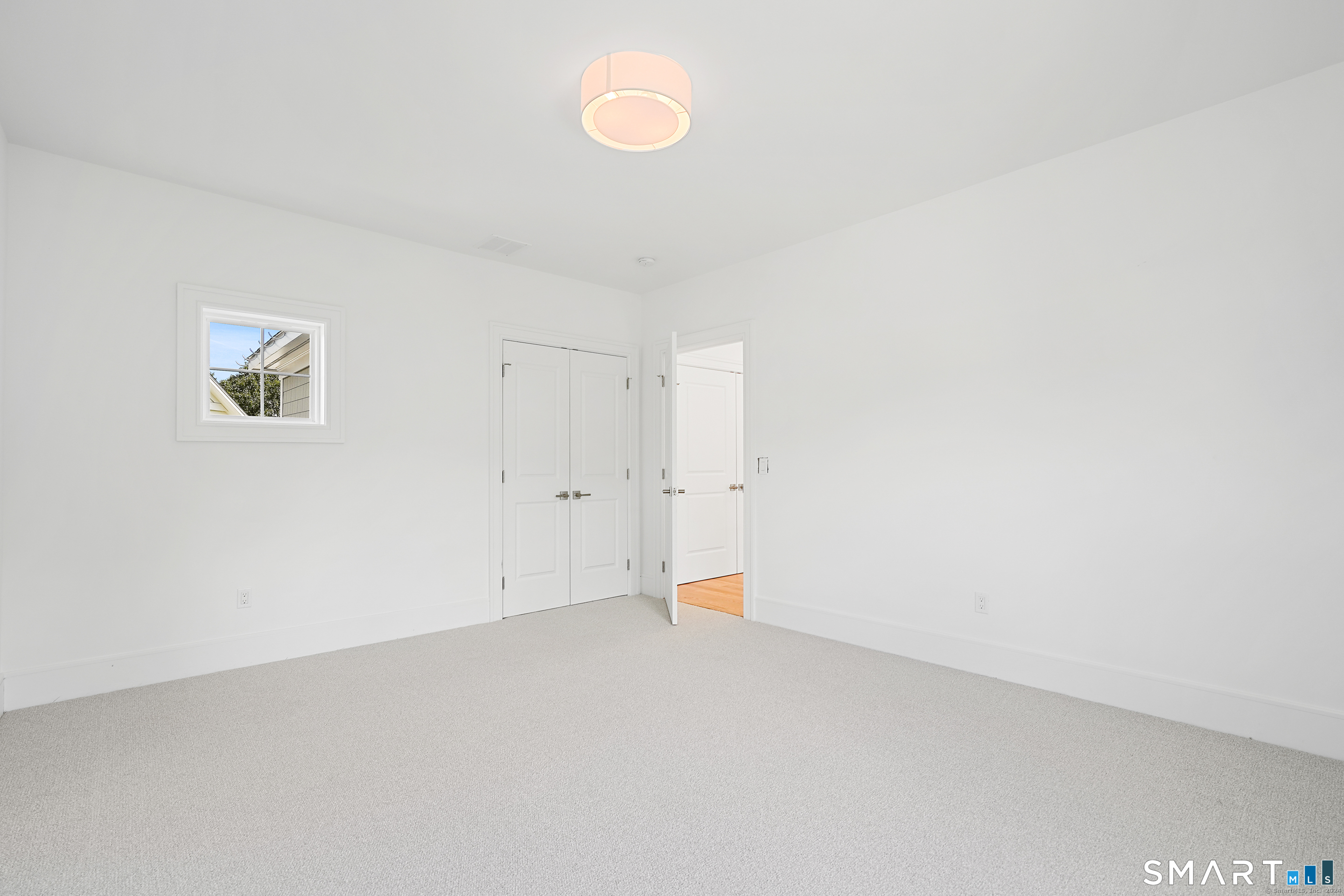 15,Unit #15 Damia Drive Danbury CT 06811