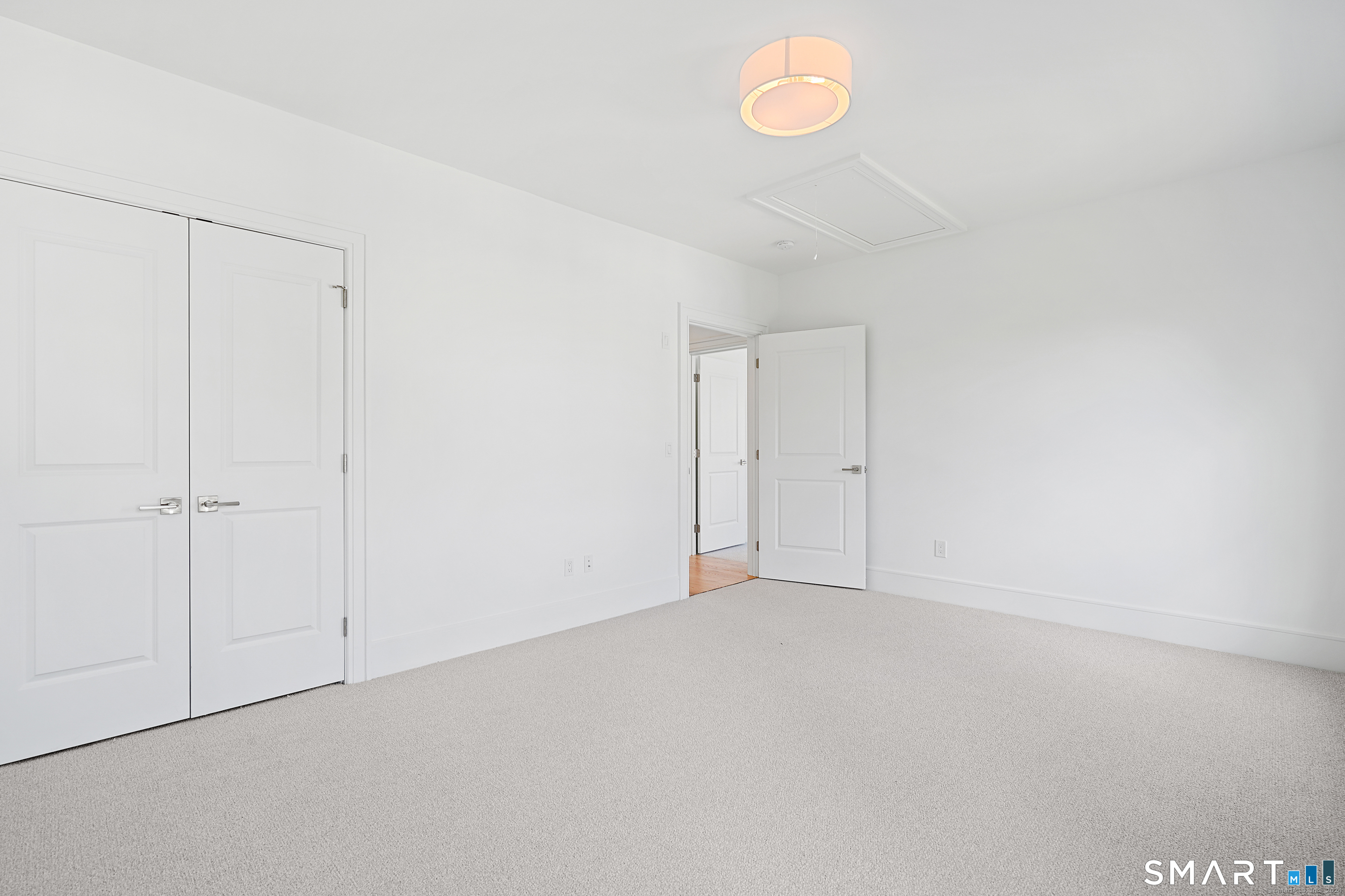 15,Unit #15 Damia Drive Danbury CT 06811