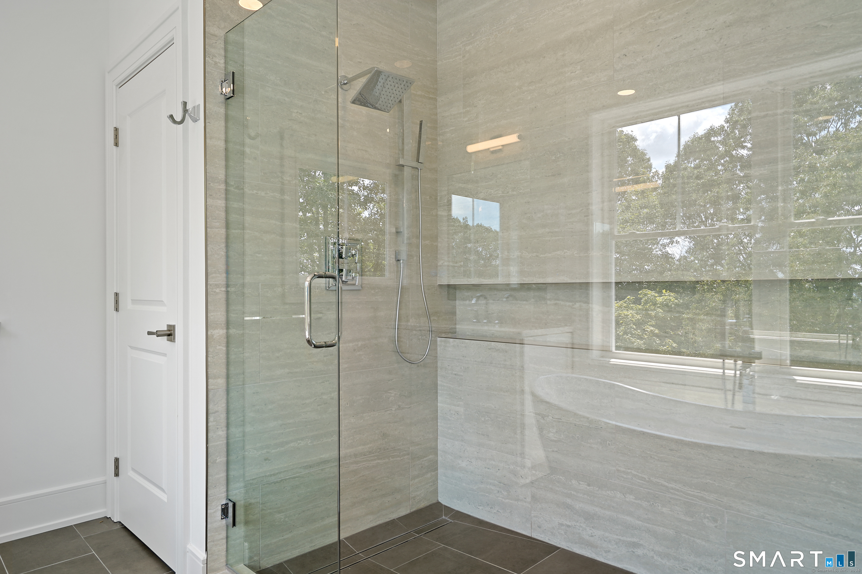 15,Unit #15 Damia Drive Danbury CT 06811