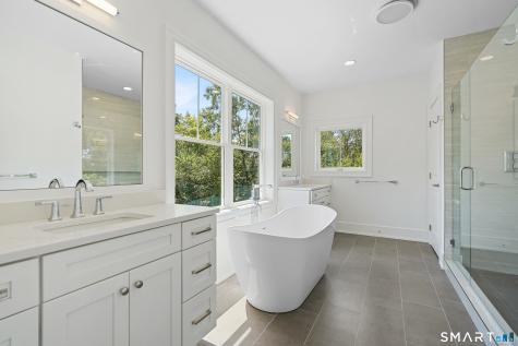 15,Unit #15 Damia Drive Danbury CT 06811