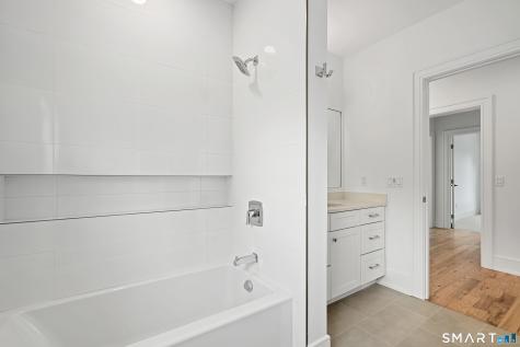 15,Unit #15 Damia Drive Danbury CT 06811