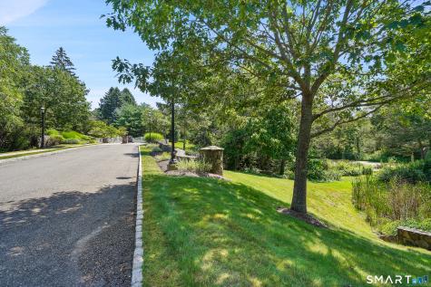 15,Unit #15 Damia Drive Danbury CT 06811