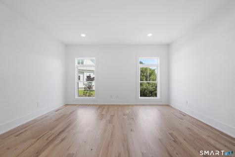 15,Unit #15 Damia Drive Danbury CT 06811