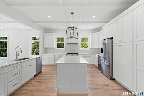 15,Unit #15 Damia Drive Danbury CT 06811