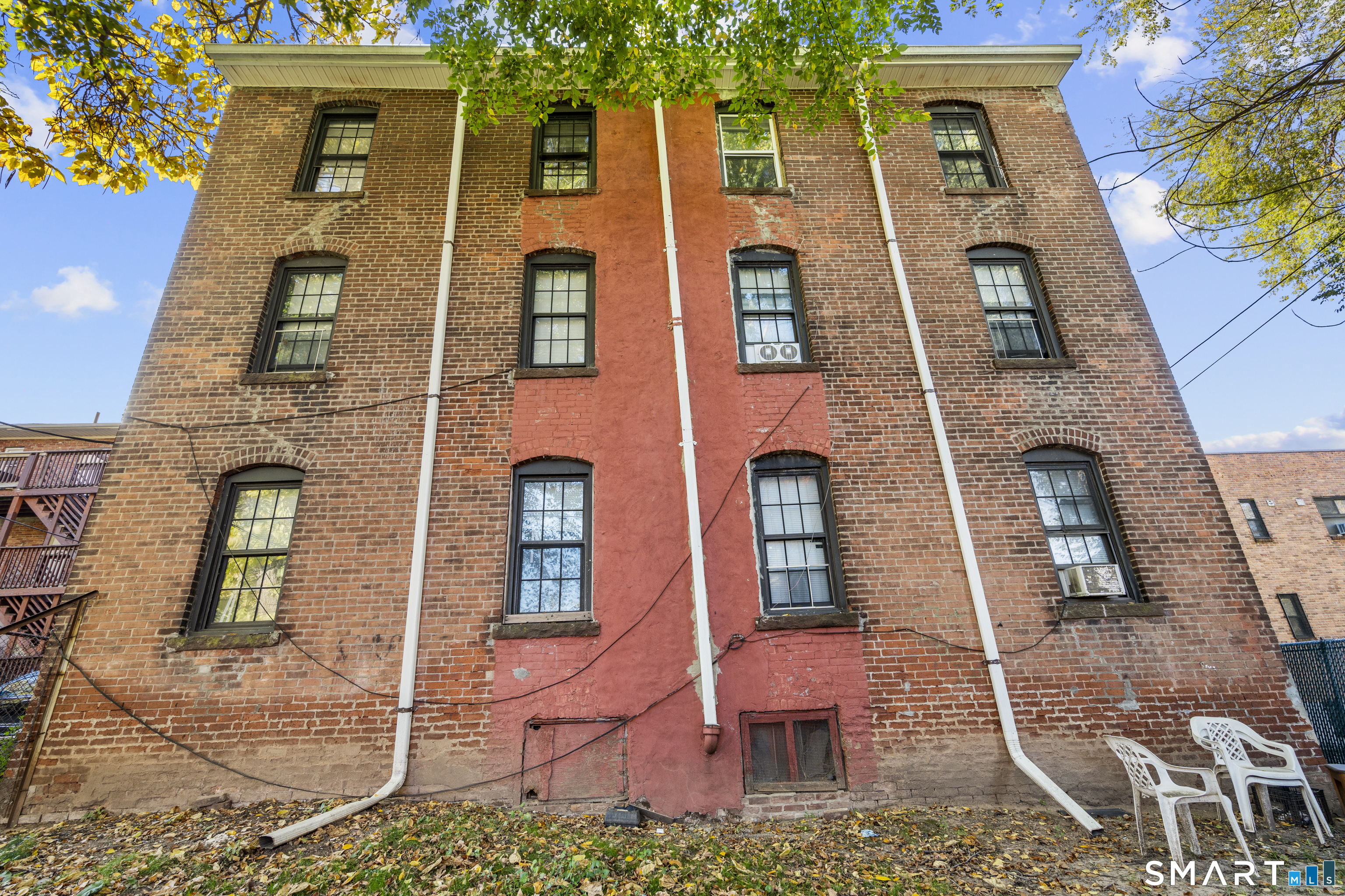 28 Lawrence Street Hartford CT 06106
