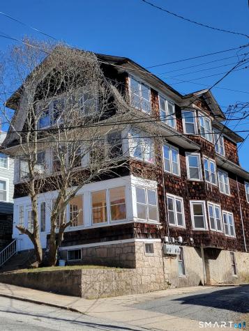 15 Bragaw Street New London CT 06320