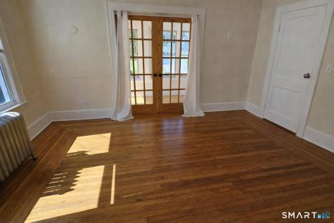 15 Bragaw Street New London CT 06320