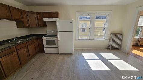 15 Bragaw Street New London CT 06320