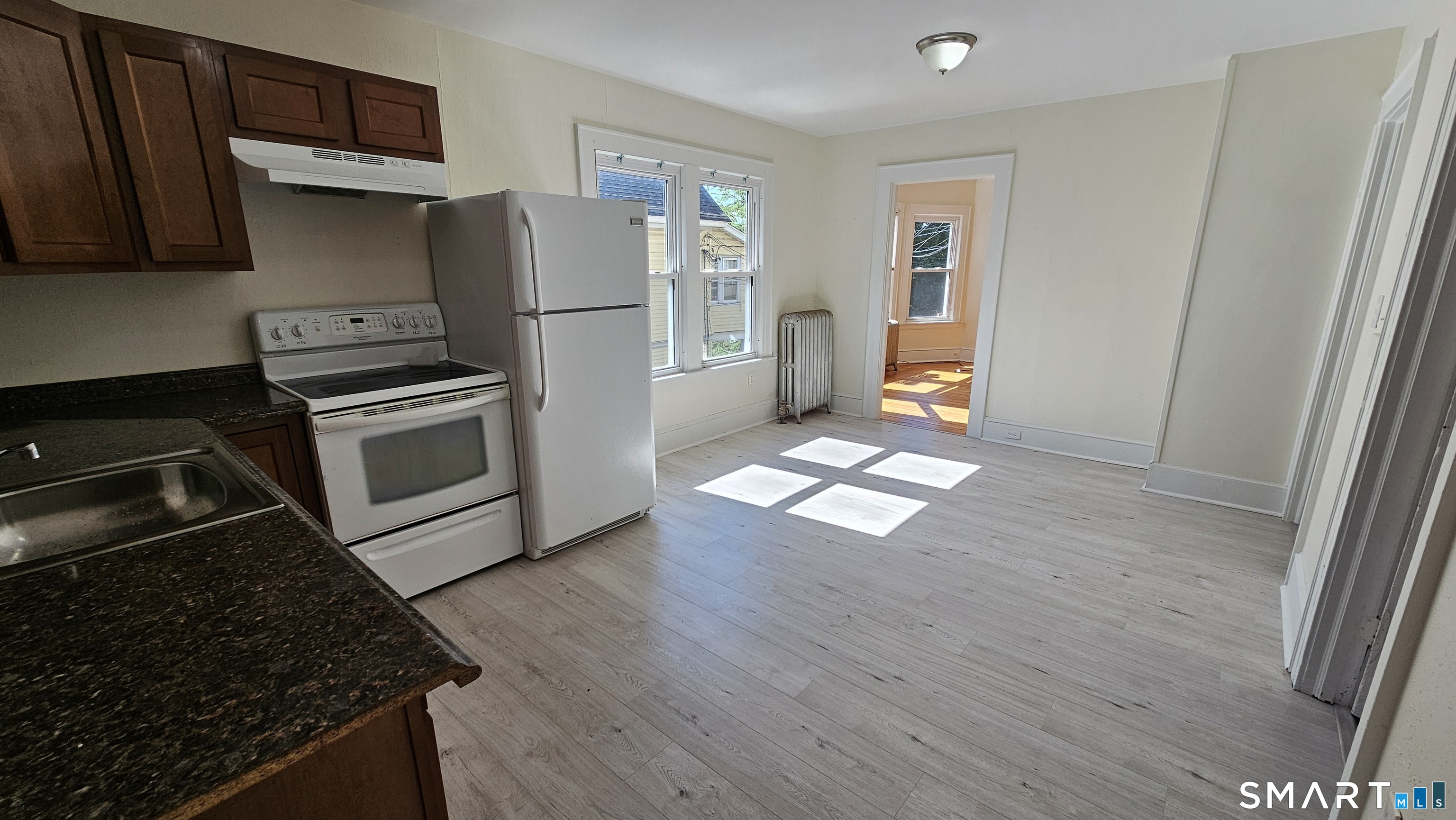 15 Bragaw Street New London CT 06320