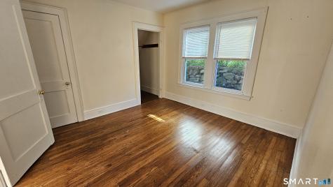 15 Bragaw Street New London CT 06320