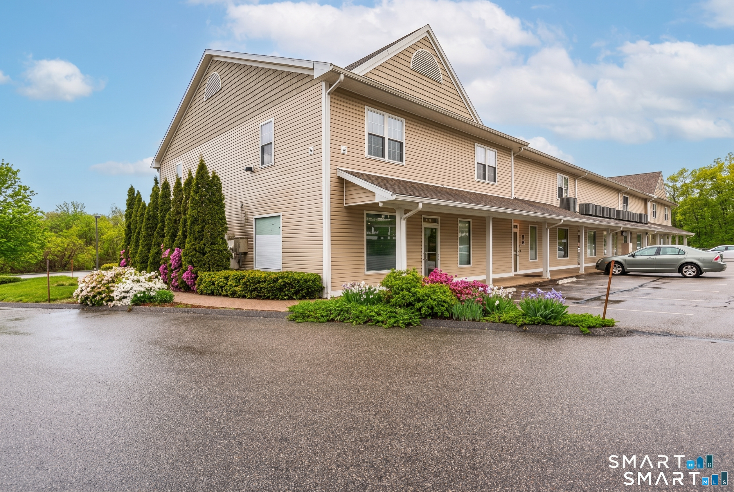 24 Hartford Corners Salem CT 06452