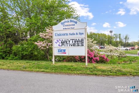 24 Hartford Corners Salem CT 06452