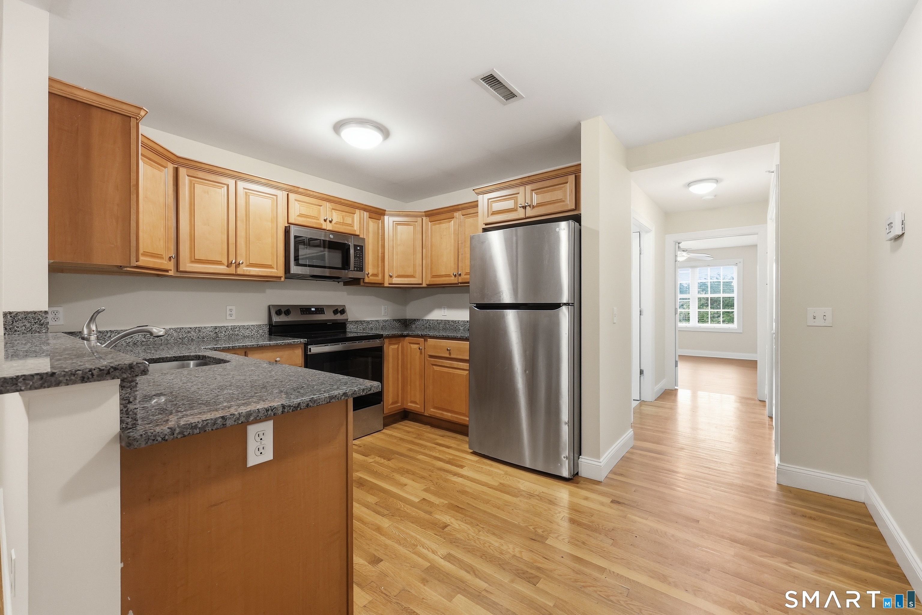 24 Hartford Corners Salem CT 06452