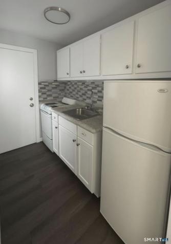 165 Mckinley Avenue Bridgeport CT 06606
